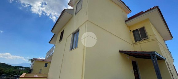 4 rooms Villa in Torre del Greco, Italy No. 2059 28