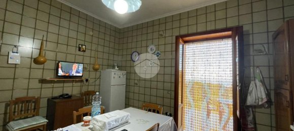 4 rooms Villa in Torre del Greco, Italy No. 2059 6