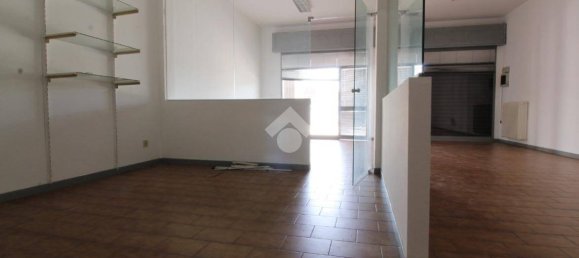 Gewerbliche Immobilie in Roncadelle, Italy 80m², Nr. 260735 17