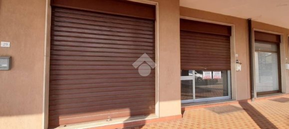 Gewerbliche Immobilie in Roncadelle, Italy 80m², Nr. 260735 9