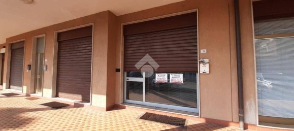 Gewerbliche Immobilie in Roncadelle, Italy 80m², Nr. 260735 15