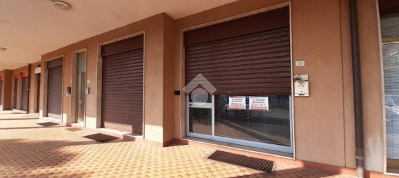 Gewerbliche Immobilie in Roncadelle, Italy 80m², Nr. 260735 12