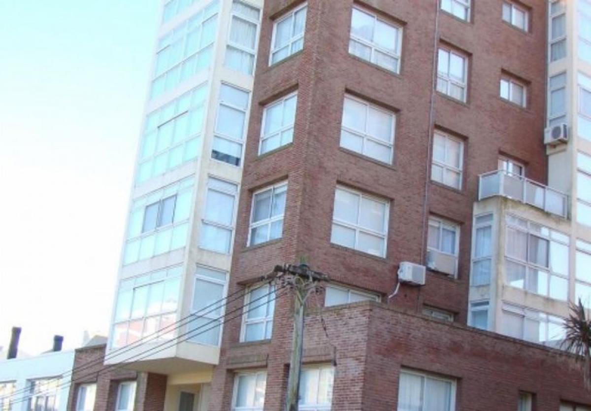 2 bedrooms Apartment in Mar del Plata, Argentina No. 92157