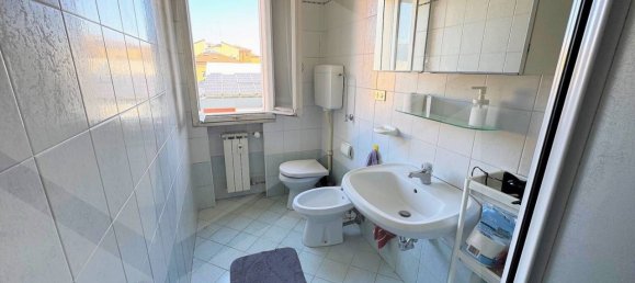 3غرفة شقة في Bologna, Italy رقم 20982 20