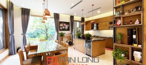 Villa T5 em Long Bien, Vietnam N.º 585 4