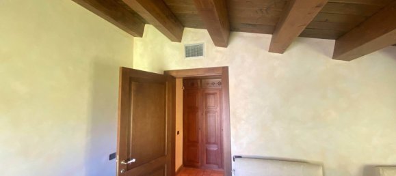 4-salle Villa à Fabriano, Italy No. 284349 27