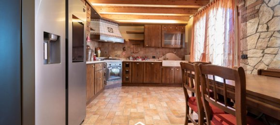 4 rooms Apartment in Val Liona, Italy No. 130499 3