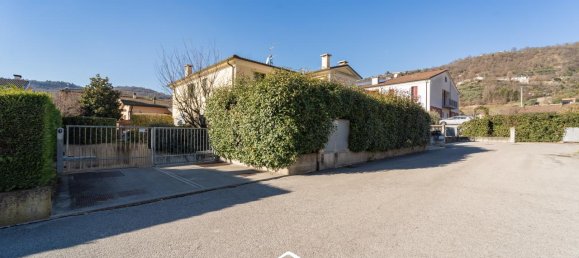 4 rooms Apartment in Val Liona, Italy No. 130499 26