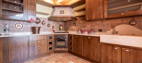 4 rooms Apartment in Val Liona, Italy No. 130499 4