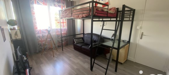 Apartamento de 3 dormitorios en Firminy, France No. 355494 8