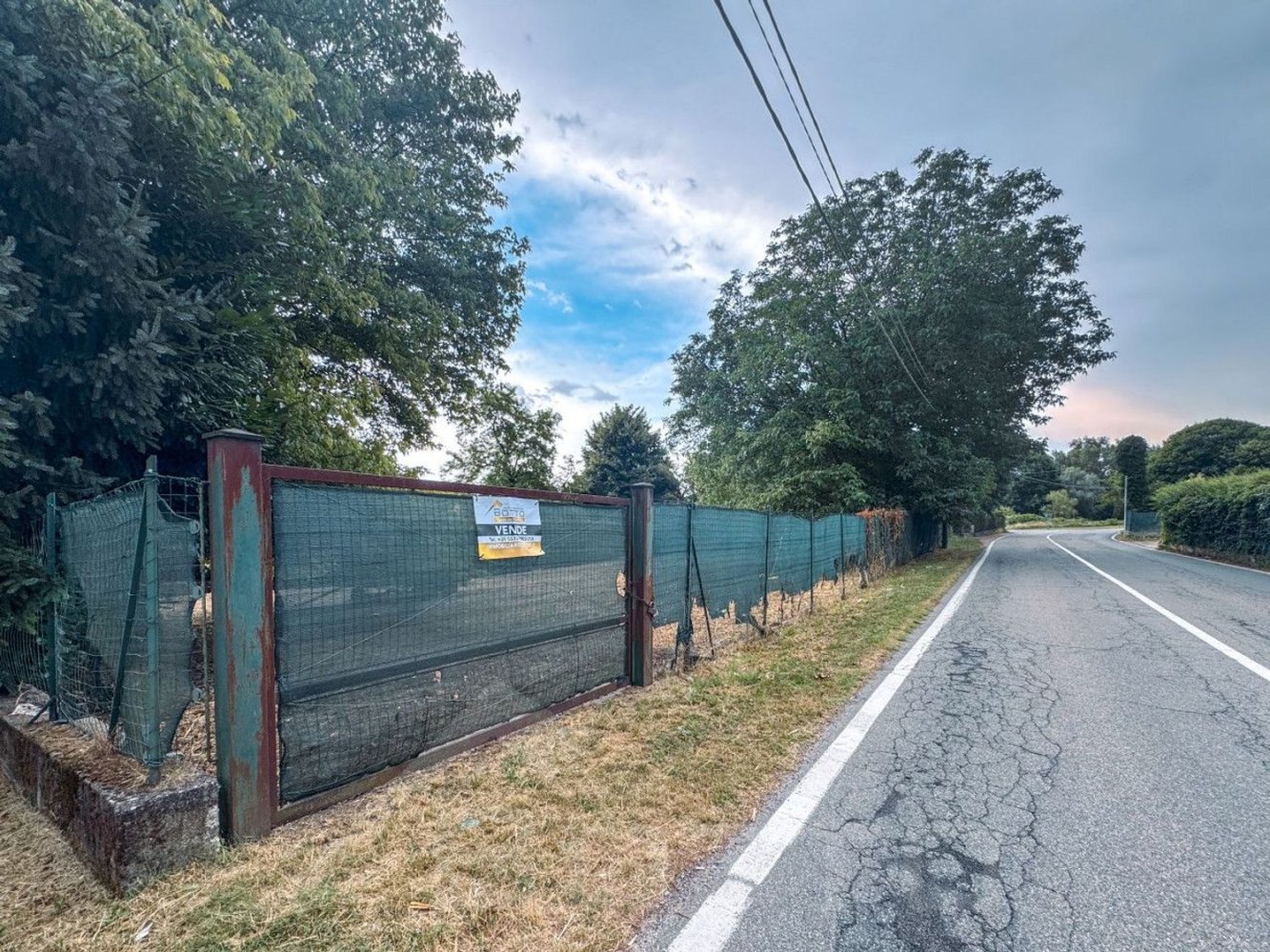 Земельный участок в Дормеллетто, Италия № 376677