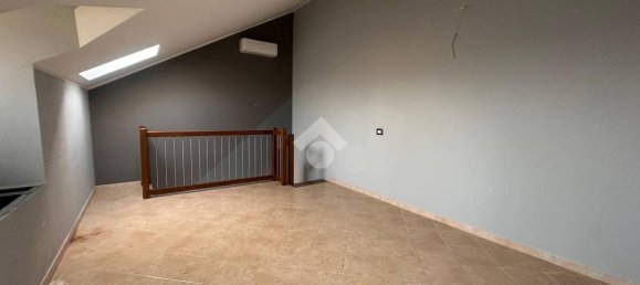 Studio in San Maurizio Canavese, Italy No. 236709 5