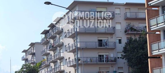 3-salle Appartement à Bergamo, Italy No. 237557 18