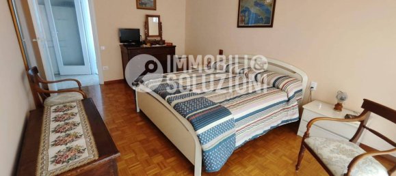 3-salle Appartement à Bergamo, Italy No. 237557 13