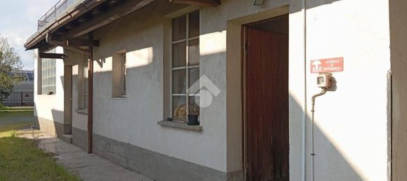 4-Zimmer Lagerhaus in Parabiago, Italy, Nr. 341540 3