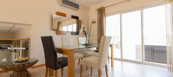 Villa de 3 dormitorios en Lagoa, Portugal No. 153603 11