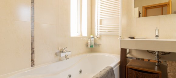 Villa de 3 dormitorios en Lagoa, Portugal No. 153603 19