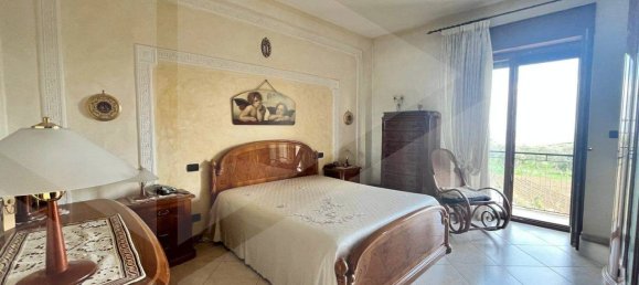 6 rooms Apartment in Torremaggiore, Italy No. 28091 7
