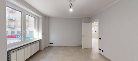 3 rooms Apartment in Turin, Italy No. 236002 13