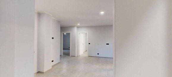 3 rooms Apartment in Turin, Italy No. 236002 16
