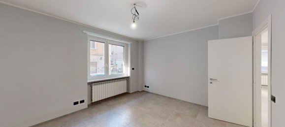 3 rooms Apartment in Turin, Italy No. 236002 12