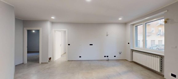 3 rooms Apartment in Turin, Italy No. 236002 10