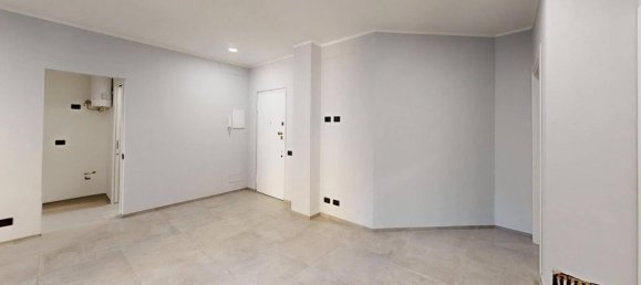 3 rooms Apartment in Turin, Italy No. 236002 24