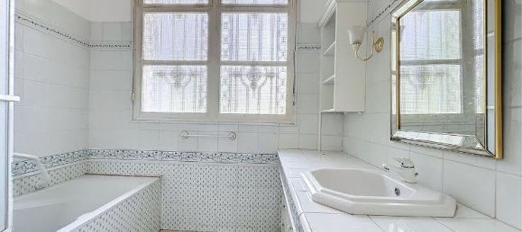 Apartamento de 3 dormitorios en Pithiviers, France No. 59379 5