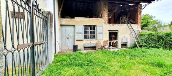 2 bedrooms House in Chignolo Po, Italy No. 176924 27