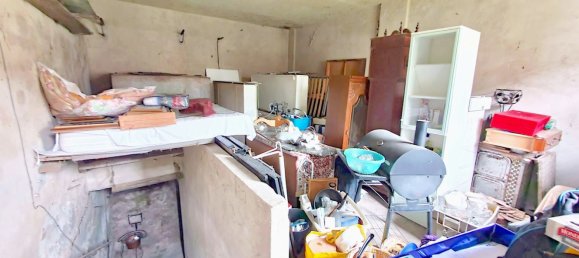 2 bedrooms House in Chignolo Po, Italy No. 176924 9