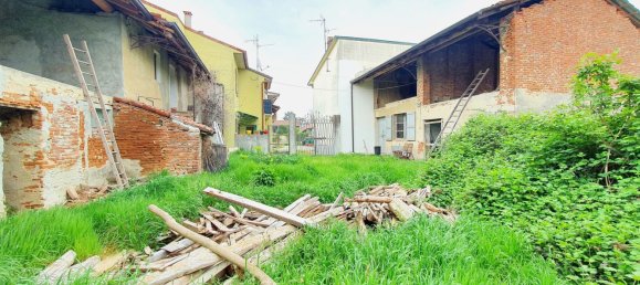 2 bedrooms House in Chignolo Po, Italy No. 176924 17