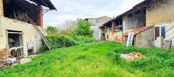 2 bedrooms House in Chignolo Po, Italy No. 176924 18