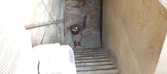 2 bedrooms House in Chignolo Po, Italy No. 176924 4