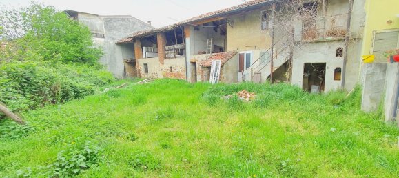2 bedrooms House in Chignolo Po, Italy No. 176924 21