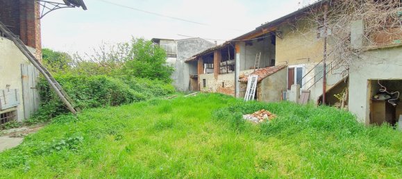 2 bedrooms House in Chignolo Po, Italy No. 176924 13