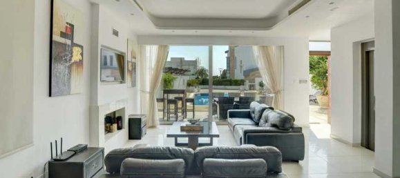 Propiedad comercial de 6 dormitorios en Protaras, Cyprus No. 7428 3