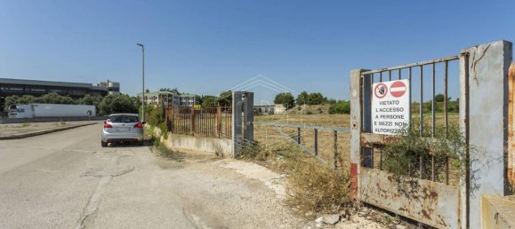 1-salle Terrain à Modugno, Italy No. 111664 14