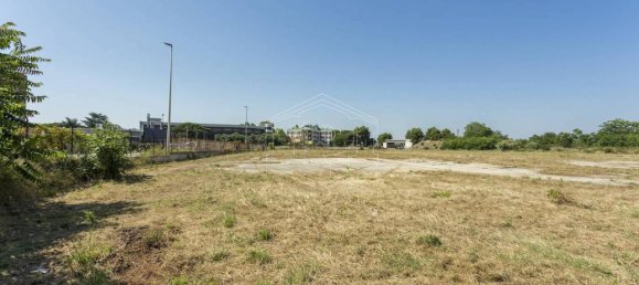 1-salle Terrain à Modugno, Italy No. 111664 3