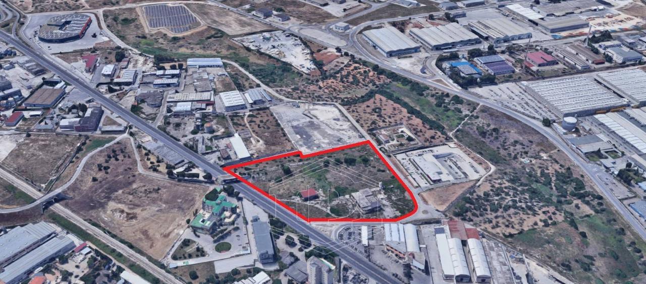 1-salle Terrain à Modugno, Italy No. 111664