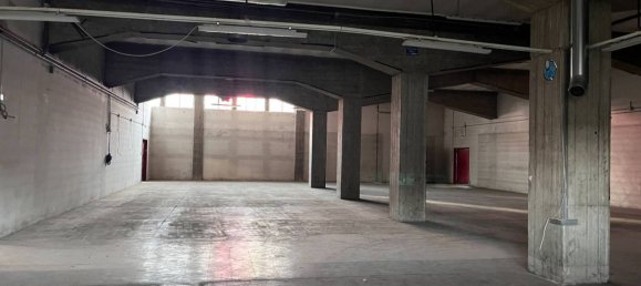 1-salle Entrepôt à Brescia, Italy No. 318195 5