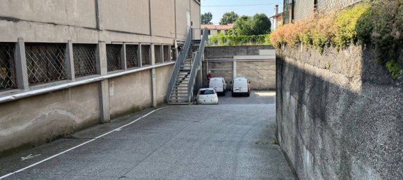 1-salle Entrepôt à Brescia, Italy No. 318195 13