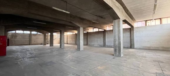 1-salle Entrepôt à Brescia, Italy No. 318195 7