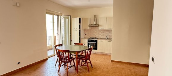 2 Schlafzimmer Wohnung in Messina, Italy, Nr. 311040 10