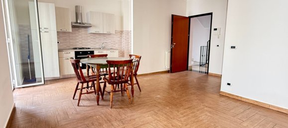 2 Schlafzimmer Wohnung in Messina, Italy, Nr. 311040 11