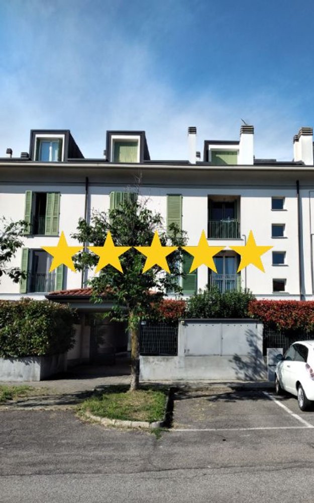 2-salle Appartement à Villasanta, Italy No. 7782