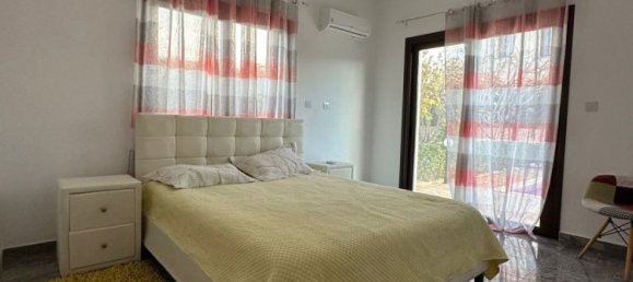 4 dormitorios propiedad comercial en venta en Paphos, Cyprus № 9808 7