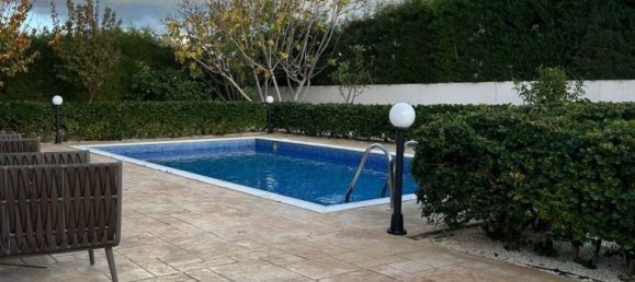 4 dormitorios propiedad comercial en venta en Paphos, Cyprus № 9808 3
