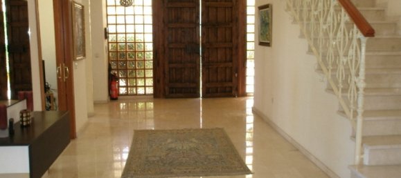 4 bedrooms Villa in Benalmadena, Spain No. 92414 3