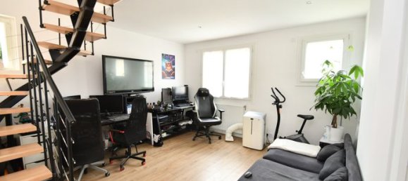 3 Schlafzimmer Haus in Sevran, France, Nr. 315740 4