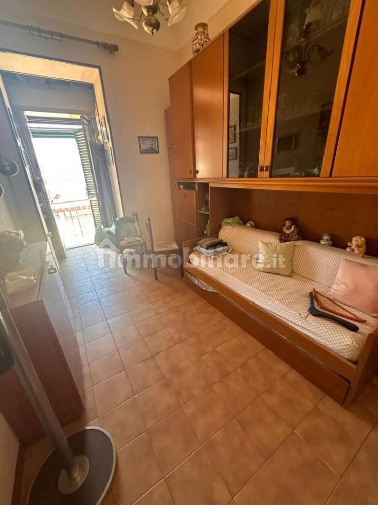 Квартира с 1 спальней в Неаполь, Италия № 320421